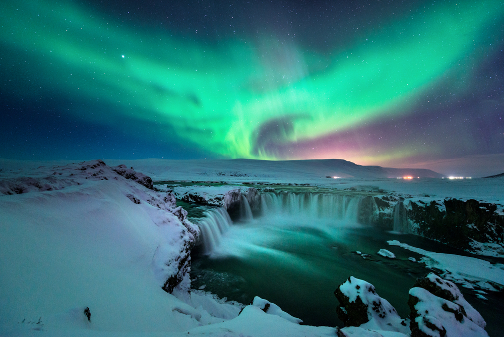 cruise to see northern lights