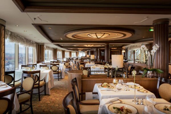 Princess Grill Restaurant - ISON_220923_Cunard_7101